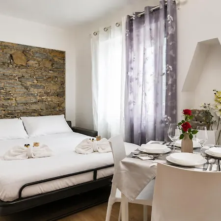 Appartement Stone Loft Near San Giusto Cereria Delta *